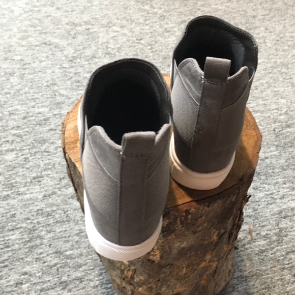 Diana-G. Gray sneakers by Soda - Picture 5 of 8